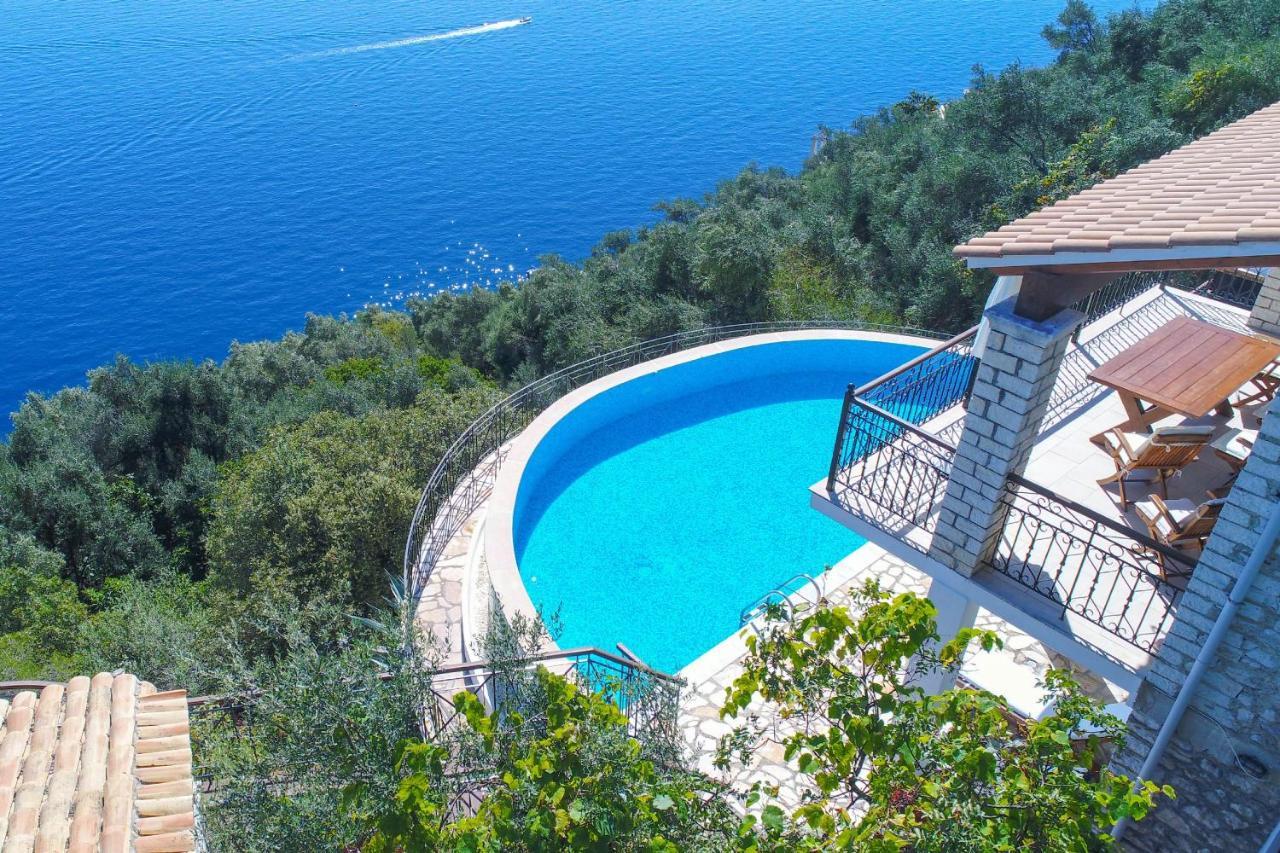 House On The Rocks Villa Katavolos Exterior photo