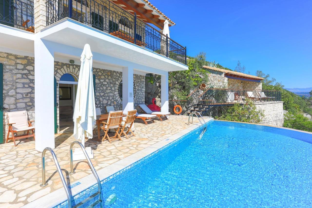 House On The Rocks Villa Katavolos Exterior photo