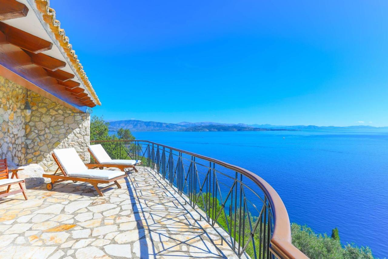 House On The Rocks Villa Katavolos Exterior photo