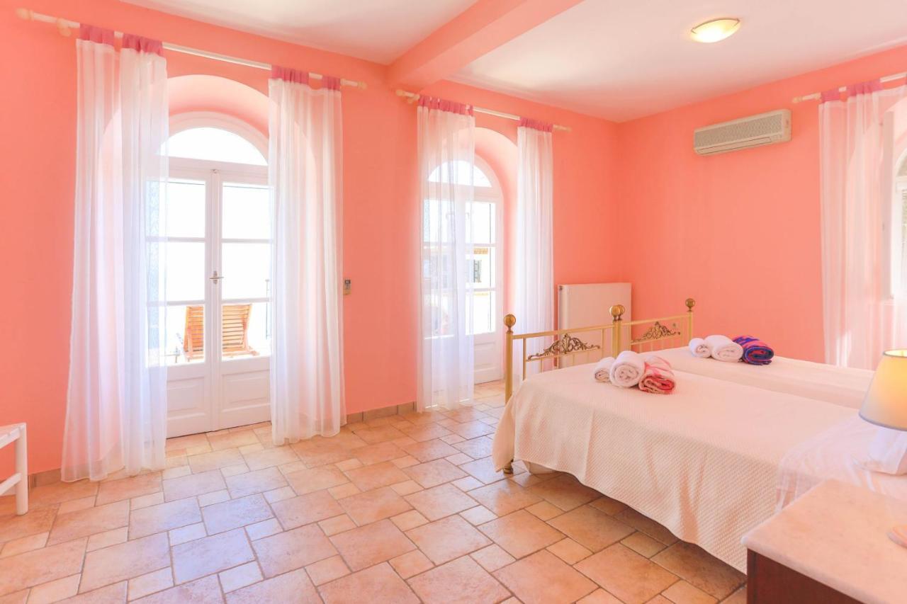 House On The Rocks Villa Katavolos Exterior photo